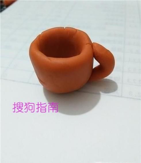 如何用超轻粘土做杯子