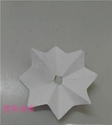 折纸制作:八瓣花折纸