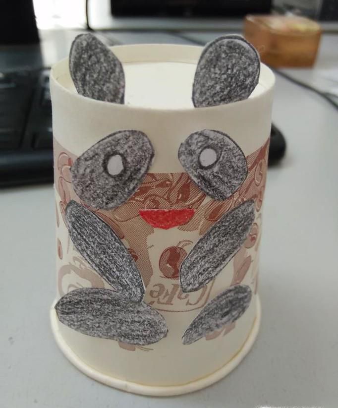 熊猫纸杯手工的做法