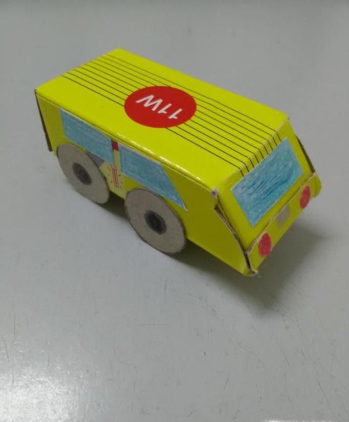 怎么用纸盒做小汽车?