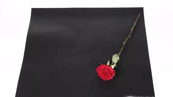 情人节如何包装玫瑰花?