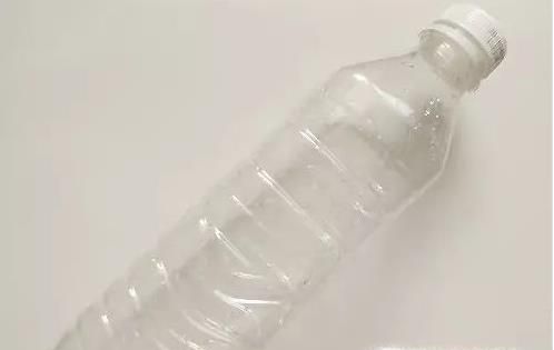 矿泉水瓶手工制作教程