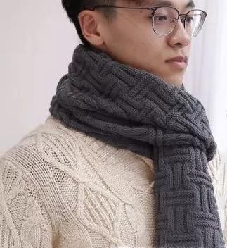 给男朋友织围巾怎么选针法和颜色