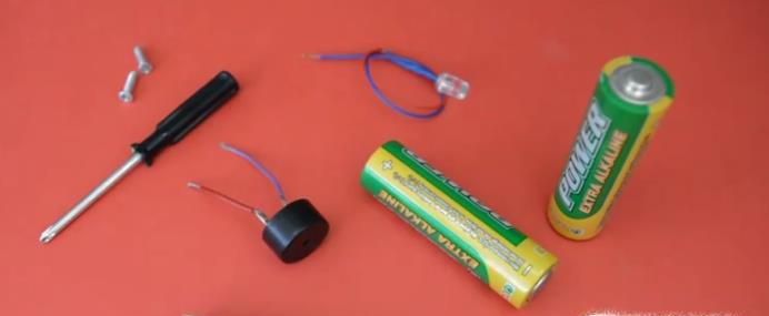 自制防盗报警器的方法 简易防盗报警器DIY图解