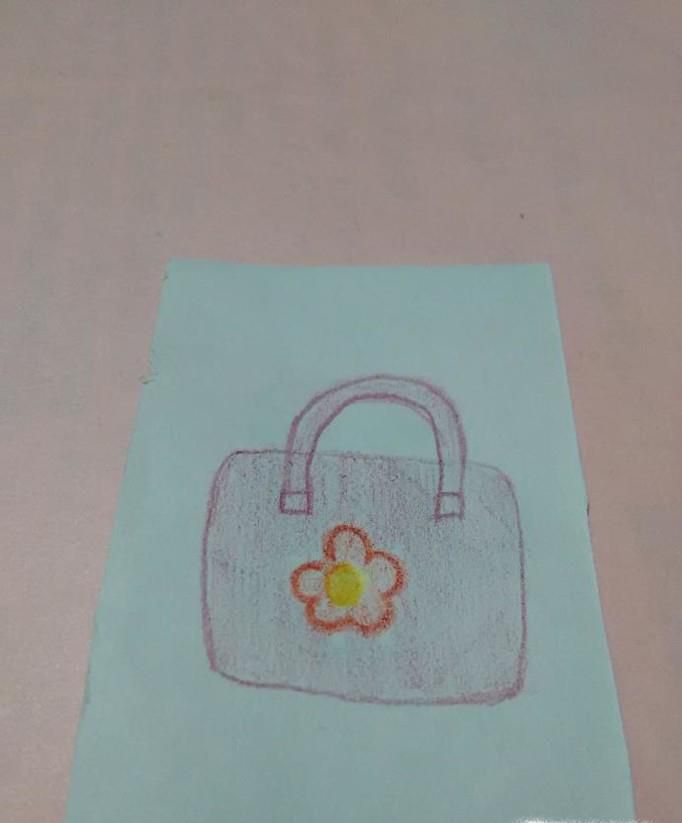 如何用彩色铅笔画漂亮的包包