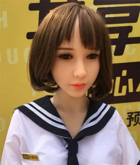 充气娃娃是怎么做出来的
