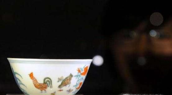 成化斗彩鸡缸杯如何鉴定真假