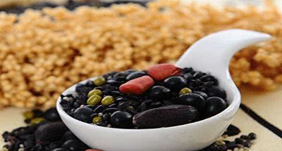 冬天吃黑色食物有什么好处，黑色食物都包括什么？