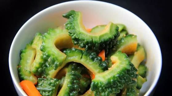 哪些食材没有营养，多吃还会对身体造成伤害