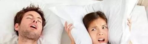 男女睡眠打呼噜的原因