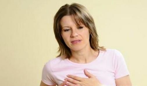 如何缓解经期前乳房胀痛呢？