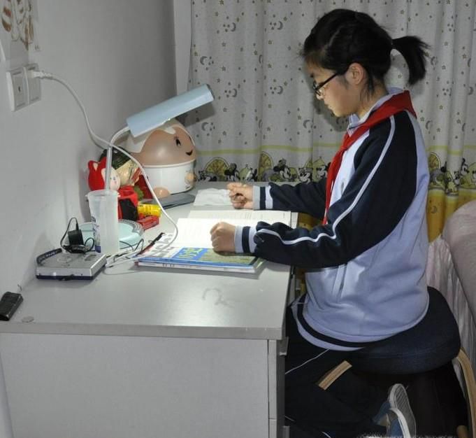 怎么做才能矫正驼背