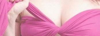 女人乳房怎么变大