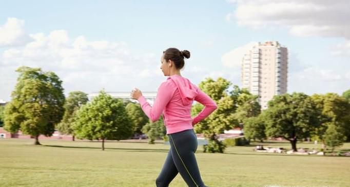 脚后跟疼了6年，自己治好了，没用过任何药物