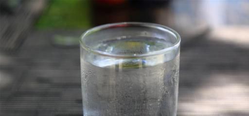 隔夜的水能喝吗